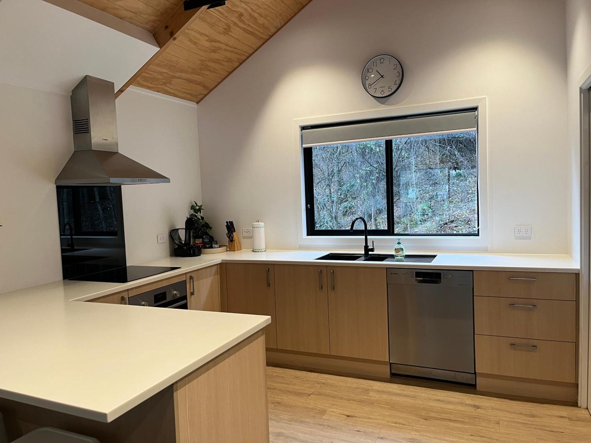 Queenstown Central - Walk To Town - Free Parking - Wifi And Smart Tv - Gym エクステリア 写真